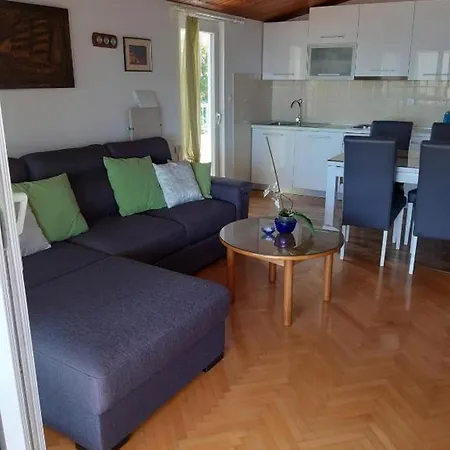 Apartmans Kate Апартаменты *